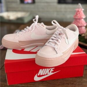 Nike Women's Light Pink Sneakers